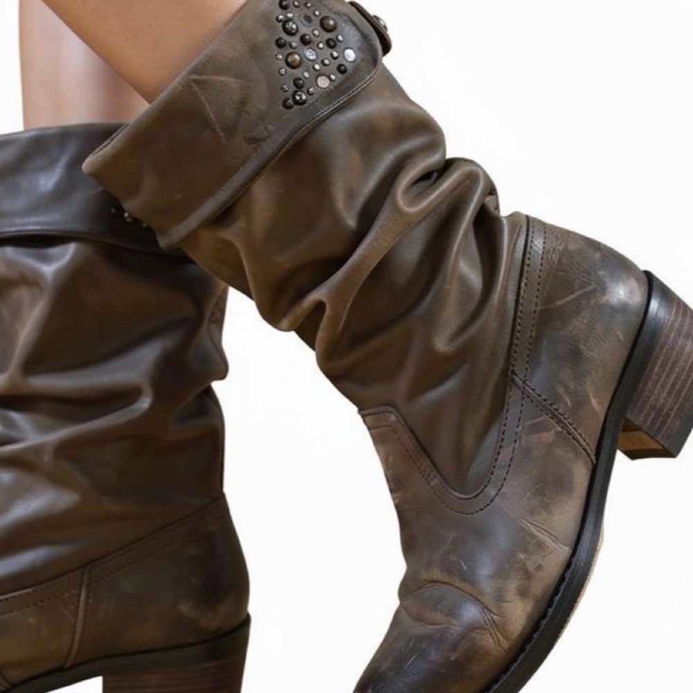 NWOT Kobra Italian Leather Studded Slouchy Ankle Boots